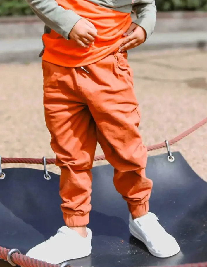 Ensemble Pantalon Cargo Marron + T-shirt Orange 2